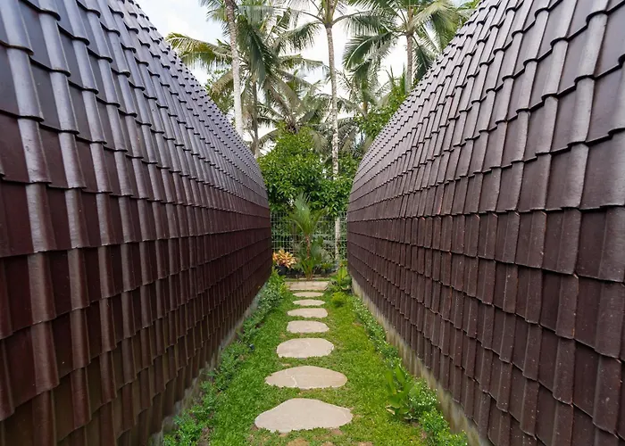 بيت ضيافة Lumbung Sari Wooden